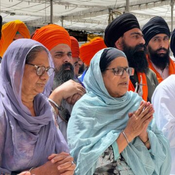 Parents of Bhai Amritpal Singh lifts stir in Amritsar to focus on poll campaign in Khadoor Sahib