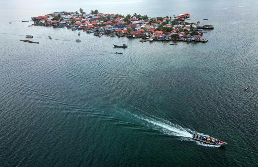 ‘Life goes on’ – Panama islanders relocated as sea level rises